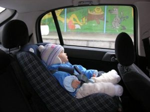 seggiolino per bambini auto